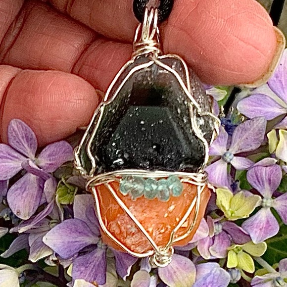 Forest Fluorite, Fire Opal & Apatite Bead Necklace - Picture 3 of 14